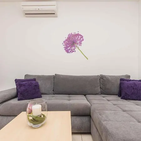 Apartment Crikvenica, Vinodol 10 *